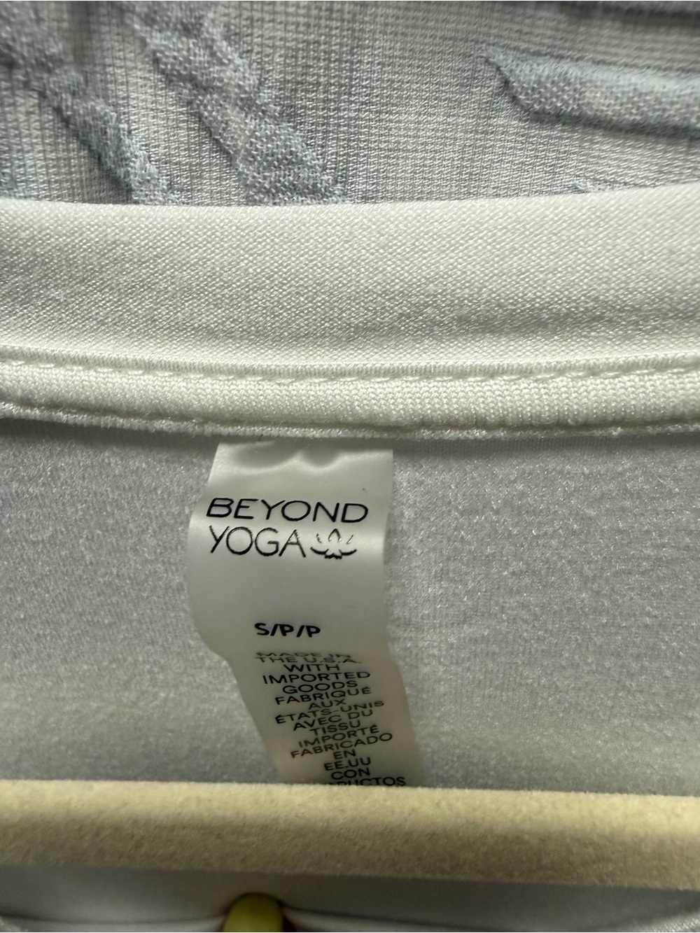Beyond Yoga Women's White featherweight on the down low Short Sleeve Tee - Picture 5 of 7